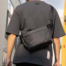 Ulanzi PB008 vlogging gear bag fotós rendszerező oldaltáska, 6L, vízálló, fekete (UL-3050A)