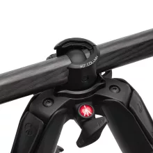 Manfrotto 055 kit karbon 4 szekciós állvány + gömbfej Arca Swiss (MK055CXPRO4-Q6T)
